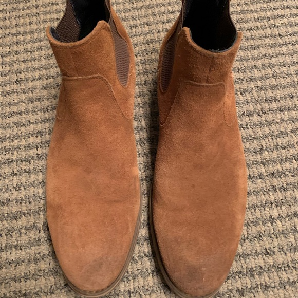 Johnston and Murphy suede chelsea boots size 10 - Picture 2 of 5